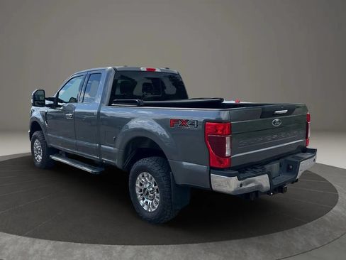 Used 2022 Ford F250 XLT w/ XLT Premium Package AWD/4WD image 5