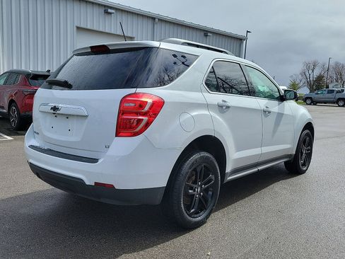 Used 2017 Chevrolet Equinox LT w/ Sport Edition image 25
