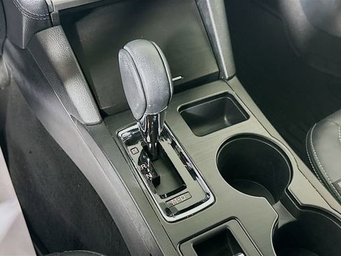 Used 2018 Subaru Outback 2.5i Limited image 18
