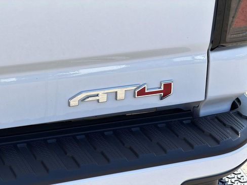 Used 2025 GMC Sierra 2500 AT4 AWD/4WD image 31