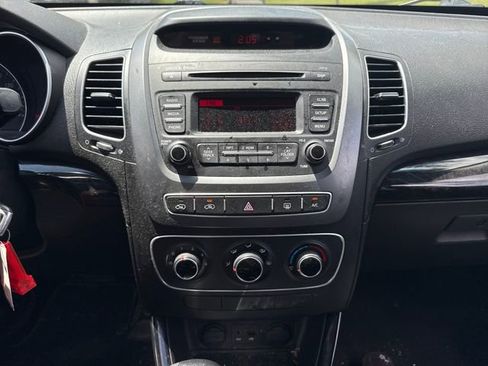 Used 2015 Kia Sorento LX AWD/4WD image 22