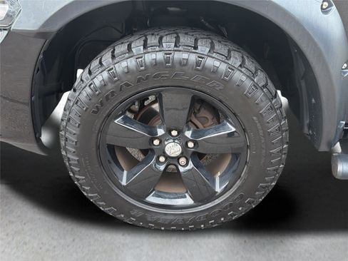 Used 2014 RAM 1500 Express w/ Black Ram 1500 Express Group image 33