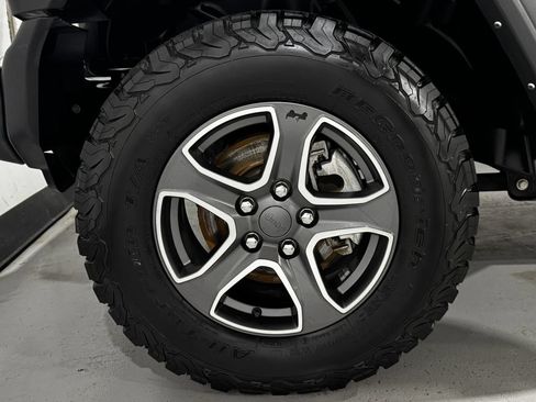 Used 2022 Jeep Wrangler Unlimited Sport AWD/4WD image 8