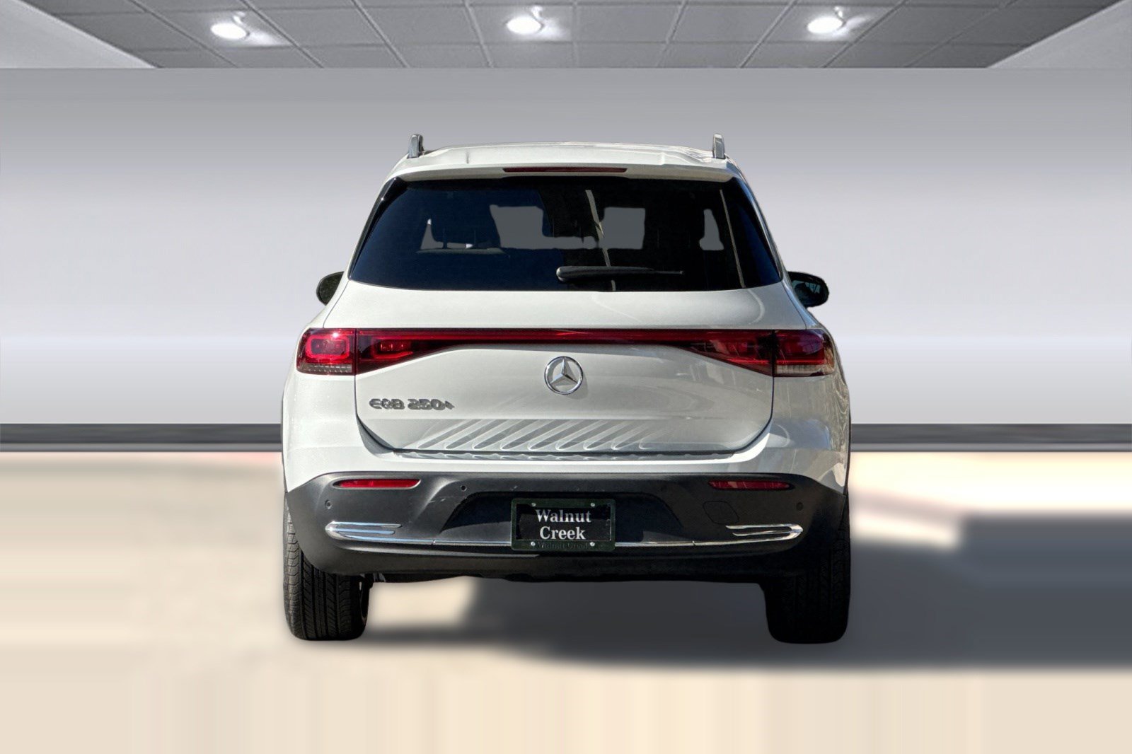 Used 2023 Mercedes-Benz EQB 250+ image 10