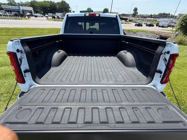 Used 2025 RAM 1500 Big Horn AWD/4WD image 5