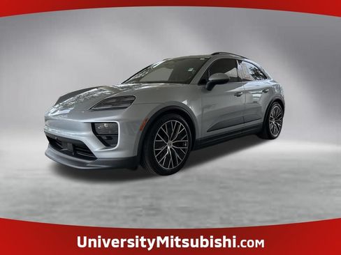 Used 2025 Porsche Macan Electric RWD image 1