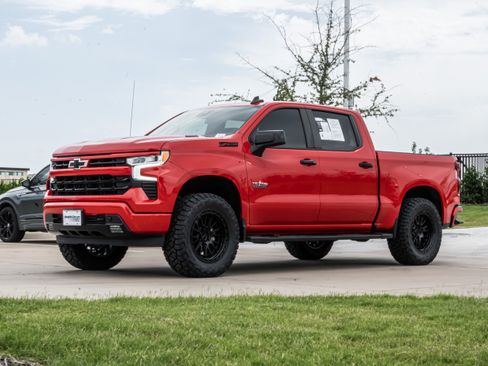 Used 2023 Chevrolet Silverado 1500 RST AWD/4WD image 5