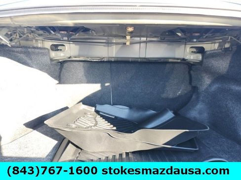 Used 2015 Toyota Corolla LE image 20