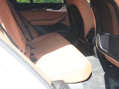 Used 2023 BMW X4 xDrive30i AWD/4WD image 36