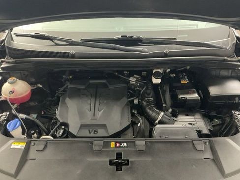 Used 2023 Kia Carnival LX image 21