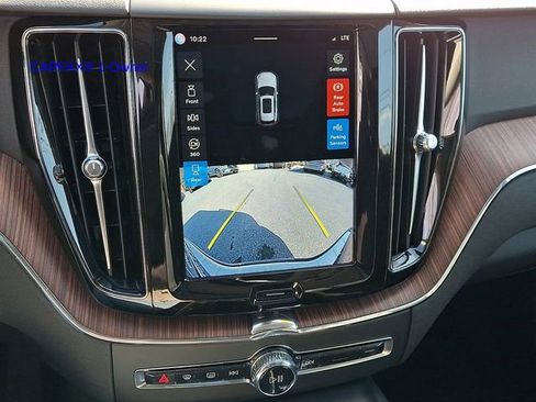 Certified 2023 Volvo XC60 B5 Plus image 18