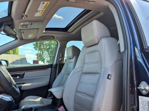 Used 2018 Honda CR-V Touring image 7