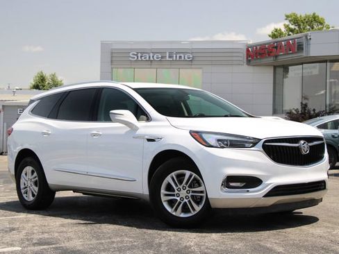 Used 2020 Buick Enclave Essence FWD image 1