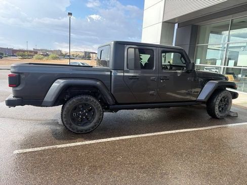 Used 2021 Jeep Gladiator Sport AWD/4WD image 4