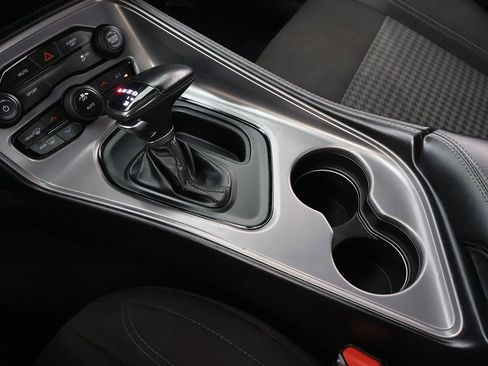 Used 2023 Dodge Challenger SXT image 44