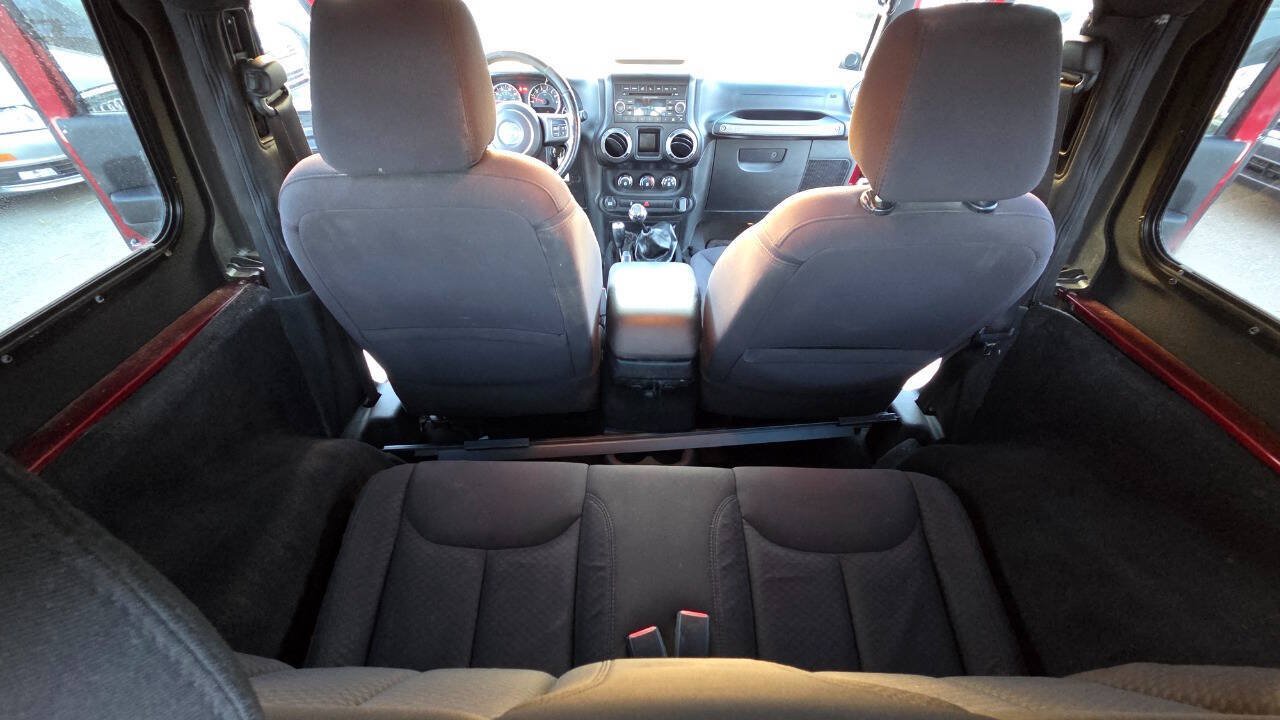 Used 2013 Jeep Wrangler Sport w/ Connectivity Group AWD/4WD image 35