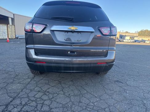 Used 2014 Chevrolet Traverse LT image 17