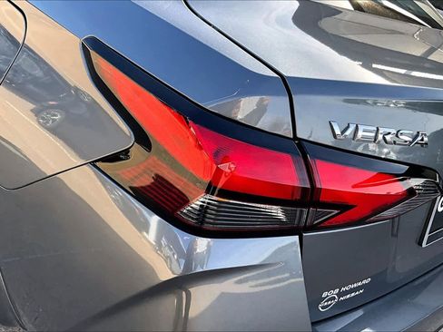 Used 2025 Nissan Versa S w/ Trunk Package image 26