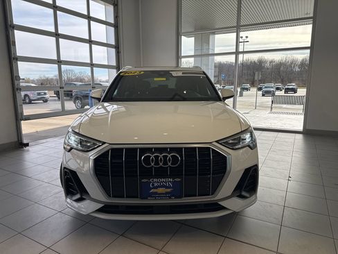 Used 2023 Audi Q3 2.0T Premium image 2