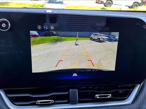 Used 2025 Chevrolet Equinox LT AWD/4WD image 15
