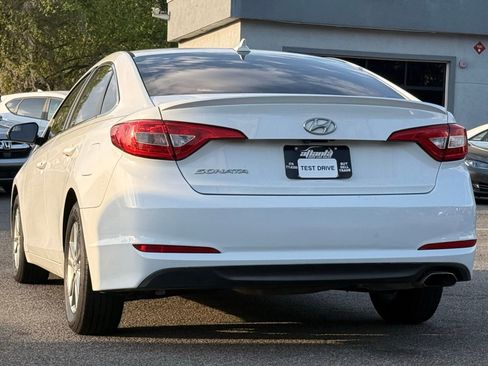 Used 2017 Hyundai Sonata SE image 3