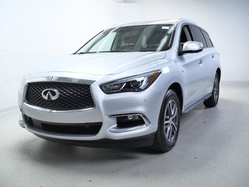 Used 2018 INFINITI QX60 FWD w/ Premium Plus Package image 12