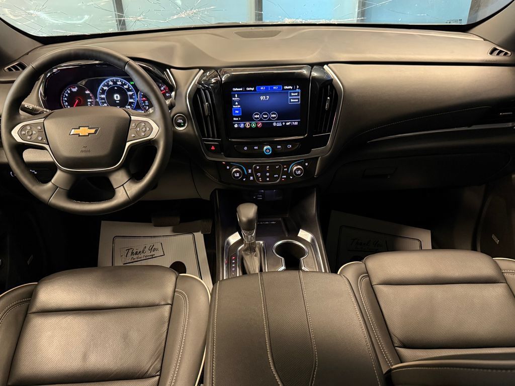 Used 2023 Chevrolet Traverse Premier AWD/4WD image 9