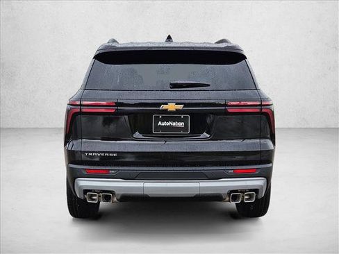 New 2026 Chevrolet Traverse LT image 8