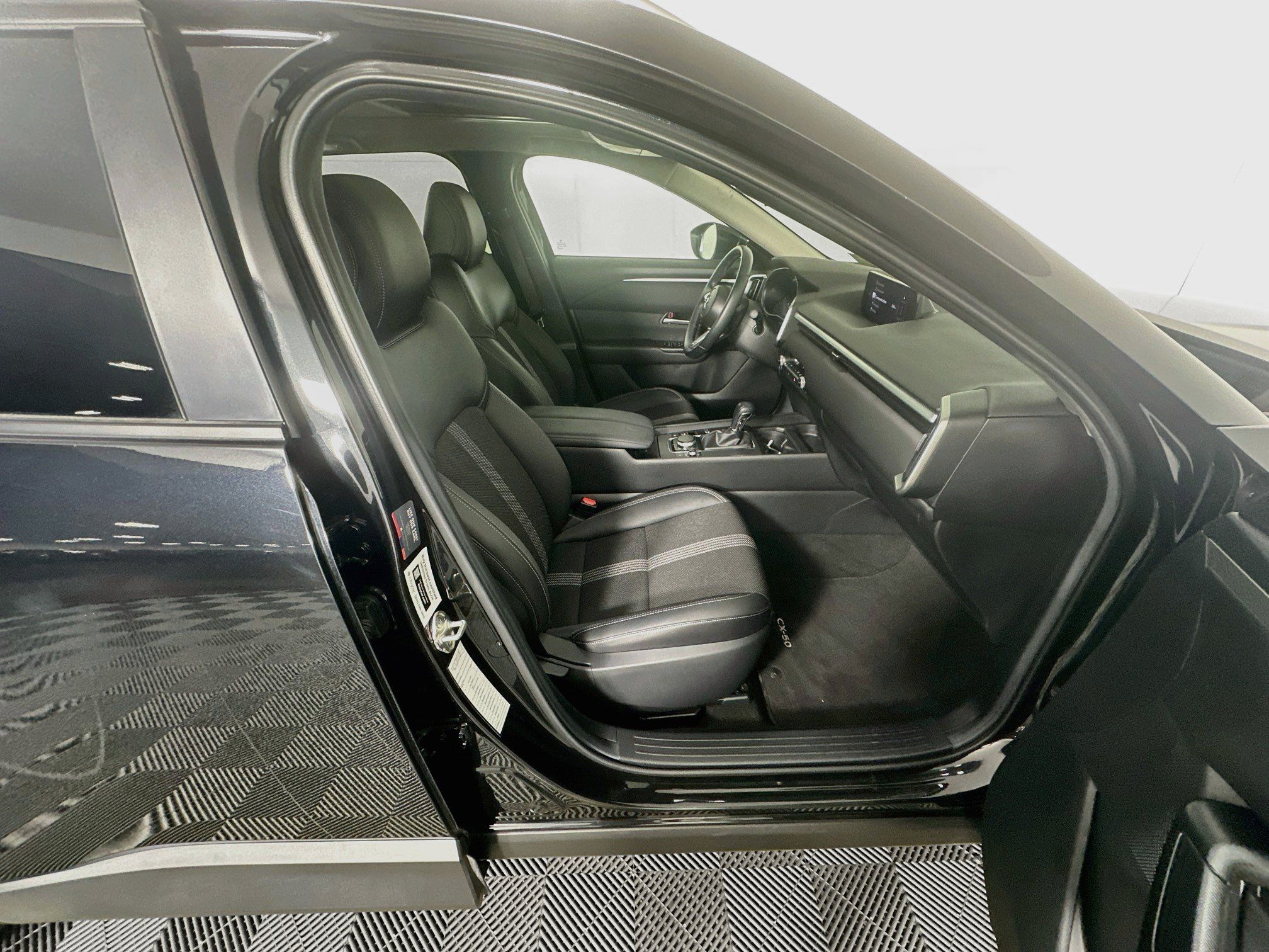 Used 2026 MAZDA CX-50 AWD 2.5 S w/ Preferred Pkg image 31