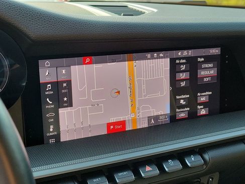 Certified 2021 Porsche 911 Carrera image 30