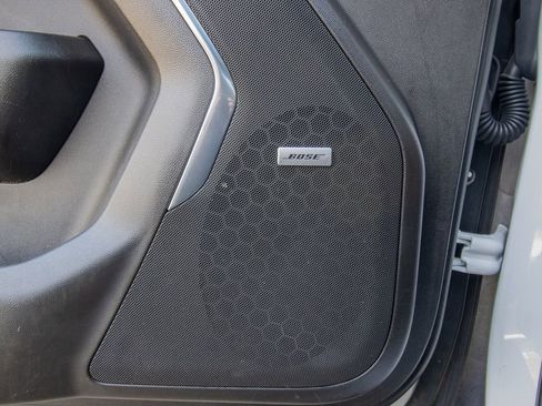 Used 2021 Chevrolet Suburban RST w/ Luxury Package image 12