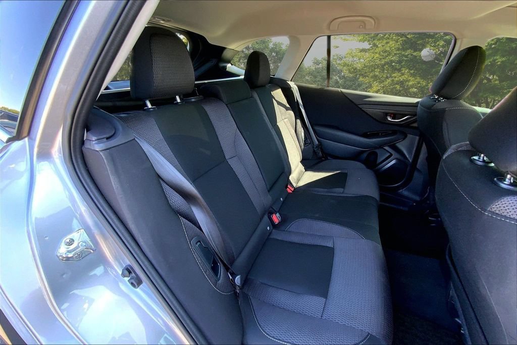 Used 2025 Subaru Outback Premium AWD/4WD image 24