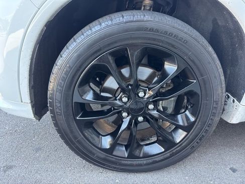 Used 2019 Dodge Durango GT image 3