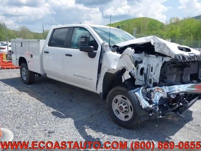 Used 2024 GMC Sierra 2500 Pro w/ Convenience Package