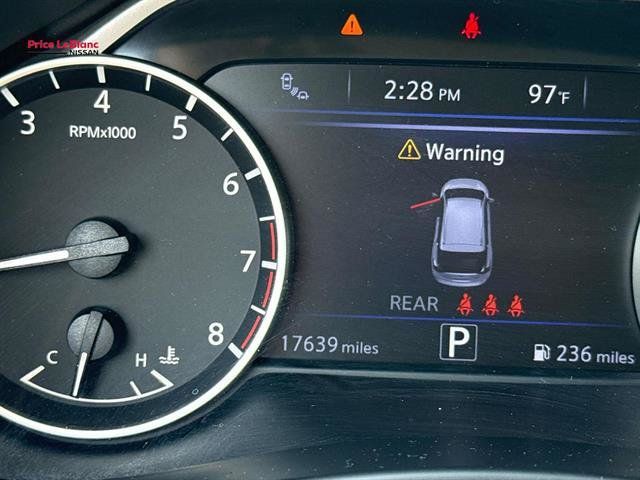Used 2024 Nissan Murano SV FWD image 24