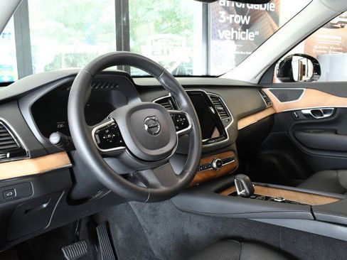 Used 2023 Volvo XC90 B6 Plus AWD/4WD image 30