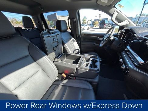Used 2025 GMC Sierra 1500 SLT image 27