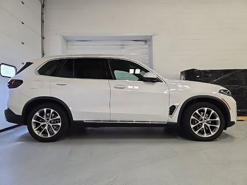 Used 2025 BMW X5 xDrive40i image 5