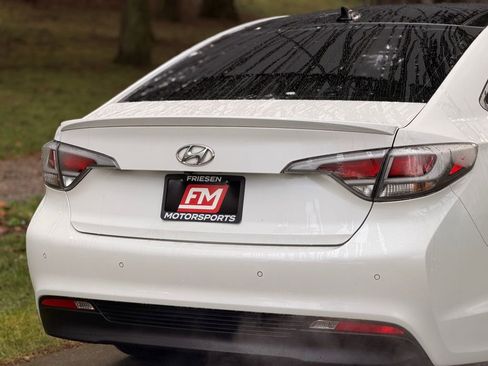 Used 2017 Hyundai Sonata Limited w/ Ultimate Package 02 image 13