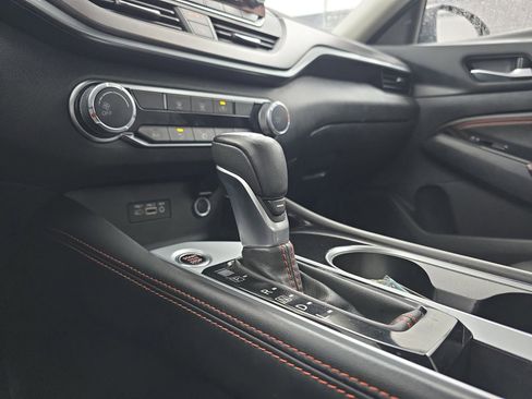 Used 2023 Nissan Altima 2.5 SR image 31