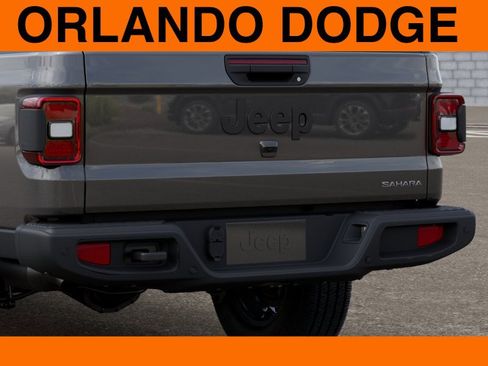 New 2026 Jeep Gladiator Sahara image 13