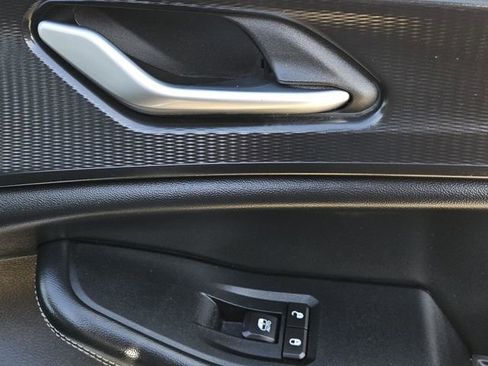 Used 2023 Jeep Grand Cherokee L Laredo image 34