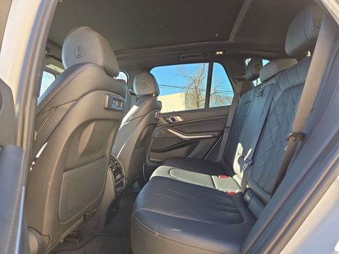 Used 2023 BMW X5 xDrive40i w/ Premium Package image 13