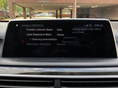 Used 2018 BMW 750i xDrive image 30