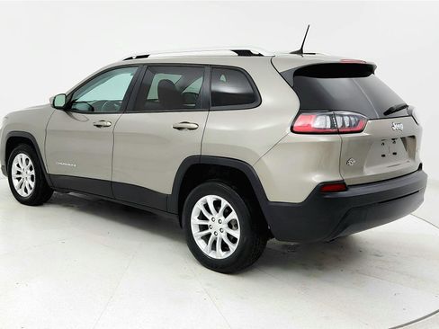 Used 2020 Jeep Cherokee Latitude FWD image 3