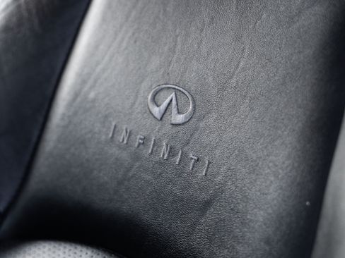 Used 2011 INFINITI G37 Journey w/ Premium Pkg image 21