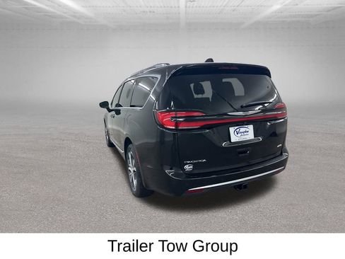 New 2026 Chrysler Pacifica Pinnacle AWD/4WD image 8