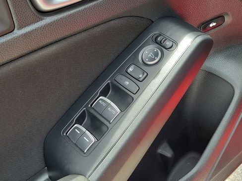 Used 2024 Honda Civic LX image 25