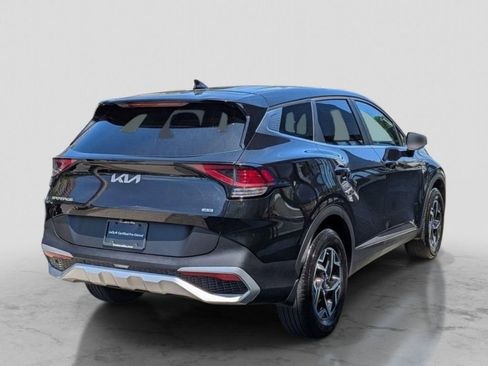 Used 2024 Kia Sportage LX AWD/4WD image 6