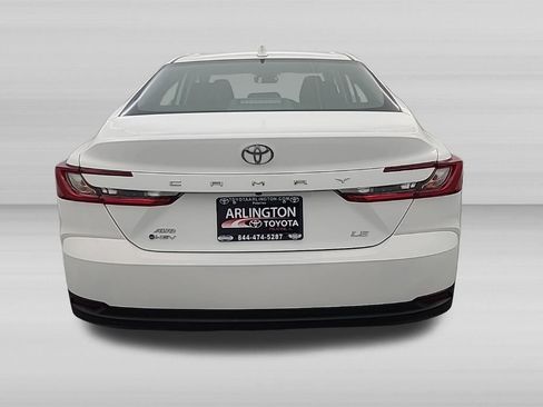 Used 2025 Toyota Camry LE AWD/4WD image 6